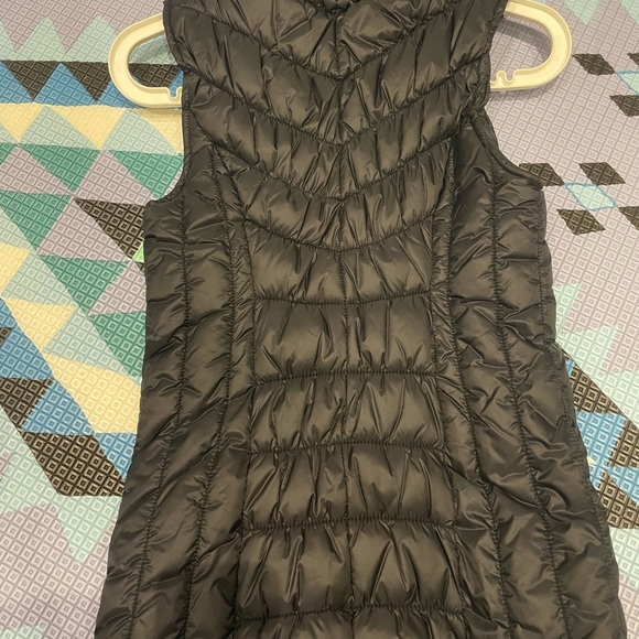 Betsy Johnson quilted puffy vest XS - Picture 2 of 3